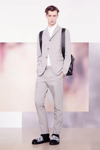 Look 9